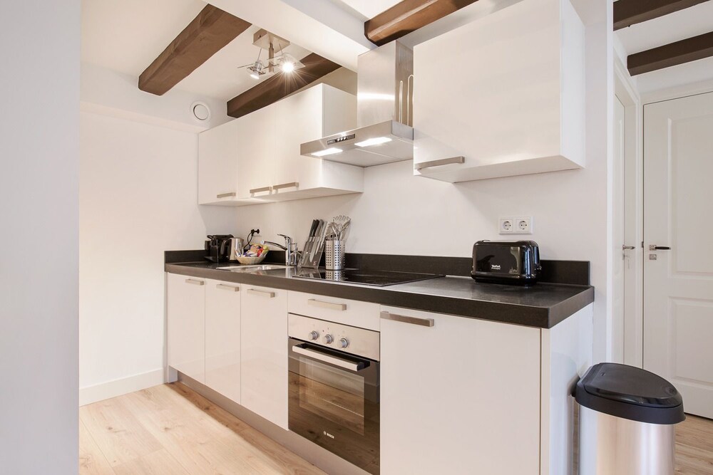 Canal Garden Apartment 11