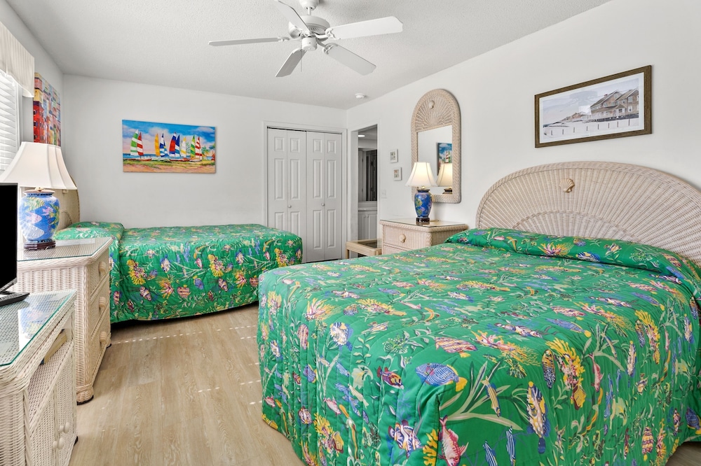 Shorehaven 16B by RedAwning