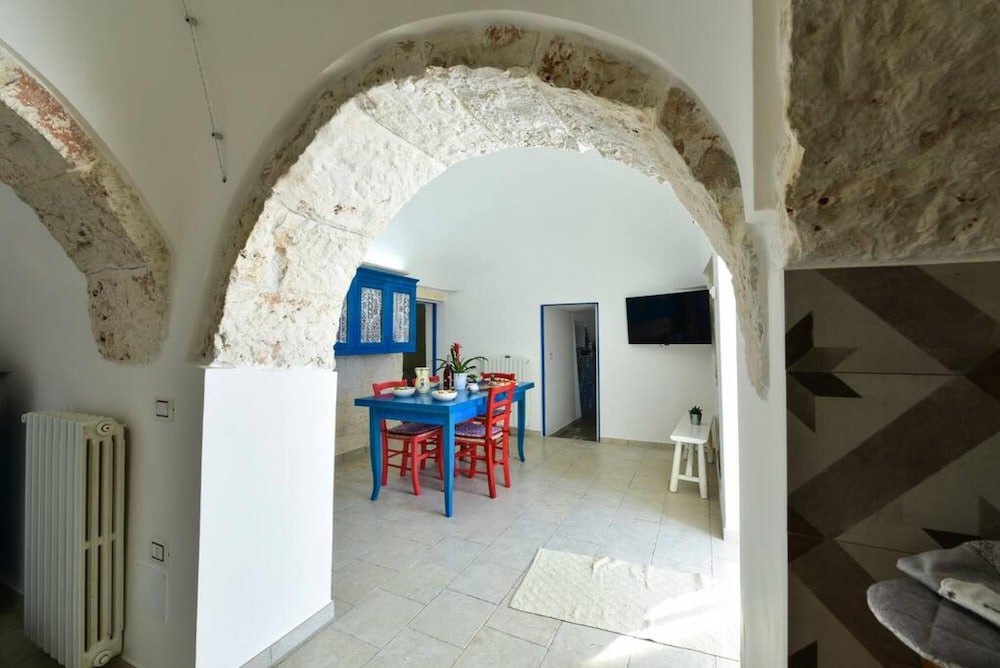 Trullo Nonna Itria Trullo con Esclusiva Piscina e Idromassaggio view 4