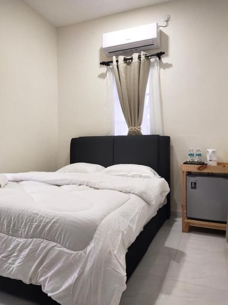 D Paddy HR Guest House