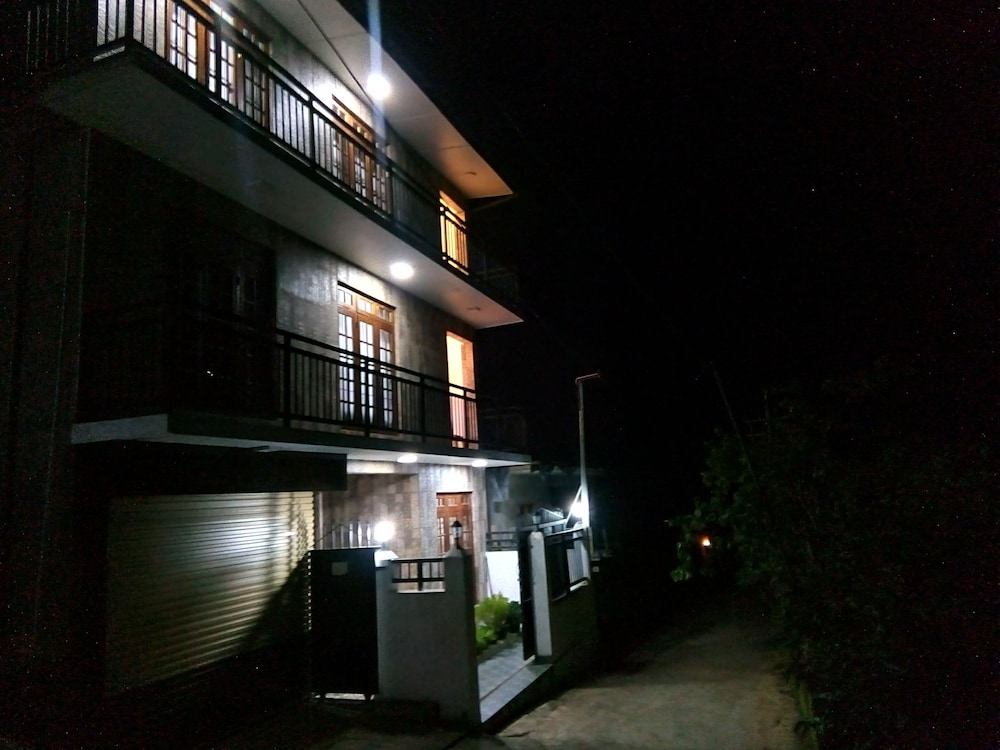 Kin Rock Bungalow