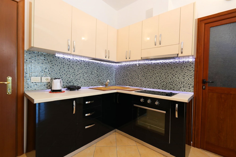 Hill Suites