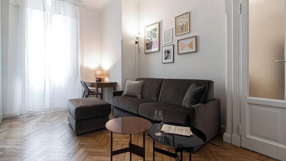 Italianway - Plinio 33