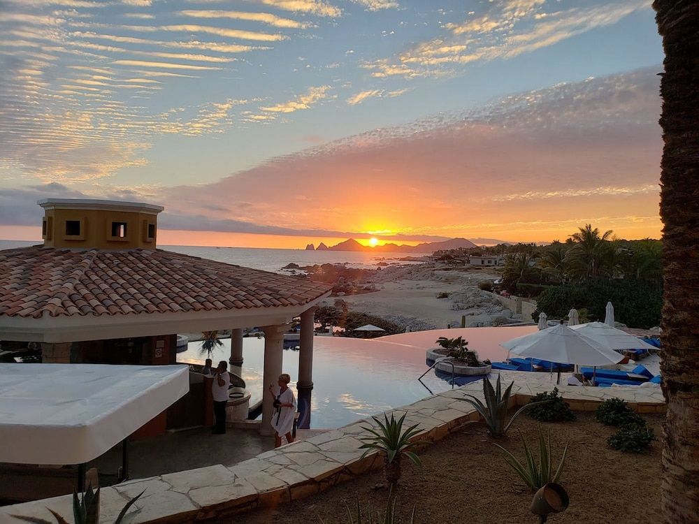 2BD Hacienda Encantada Residence Ocean Views