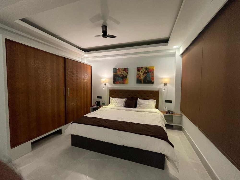 Blue Angel Annexe