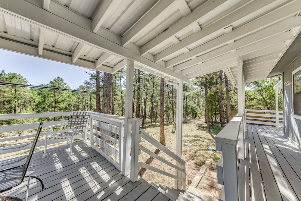 Rustic Alto Retreat - Near Hiking, Skiing & More! view 4
