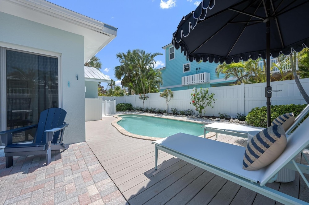 Latitude Adjustment Ami 3 Bedroom Home
