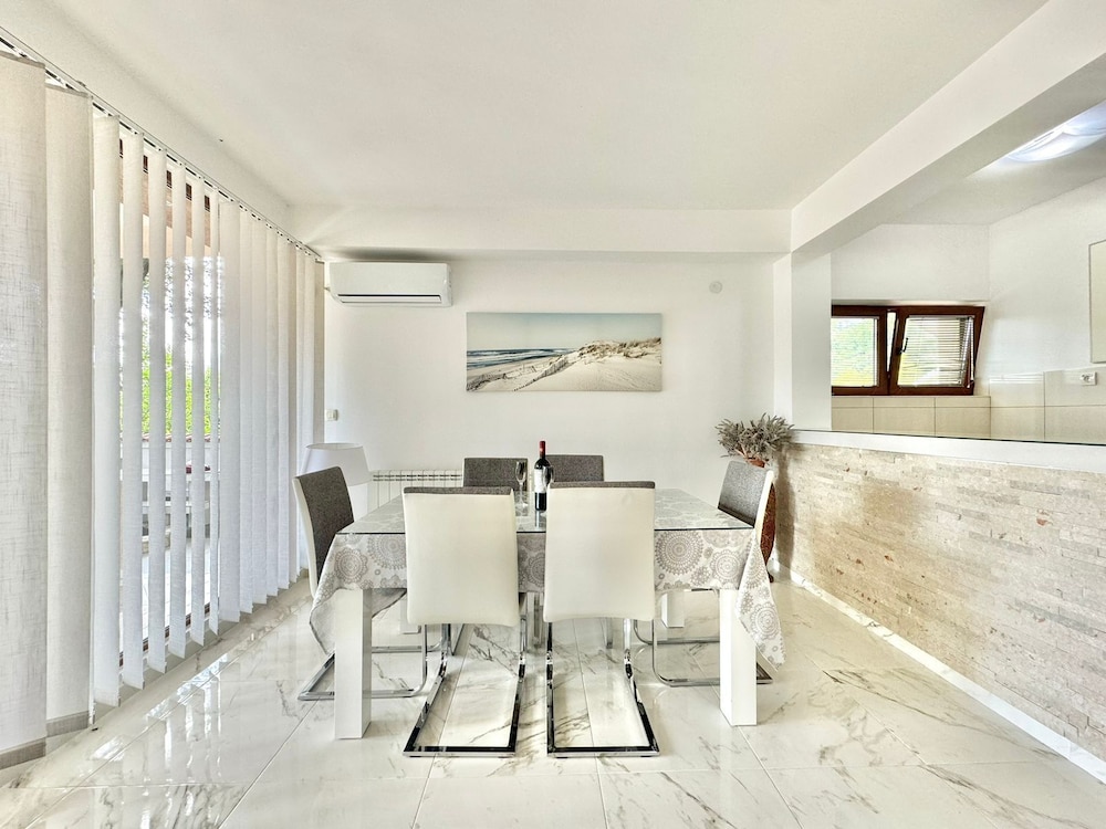 Stars Residence