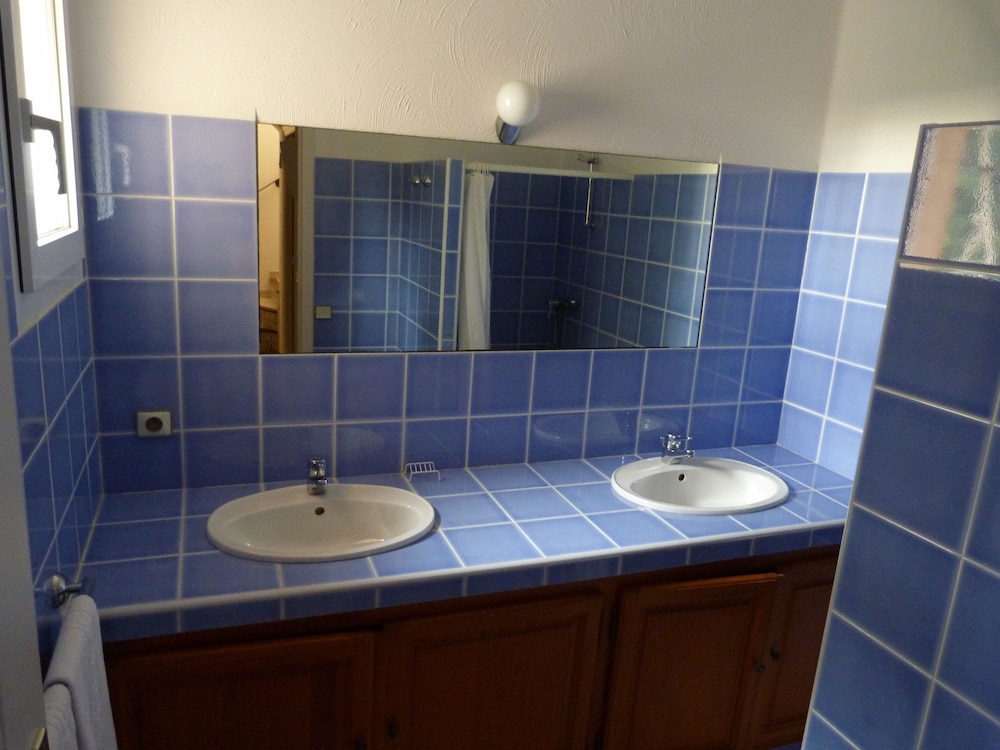 Photo 33