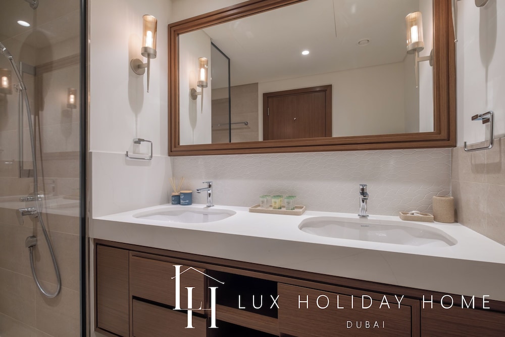 LUX  The Palace Residence Suite 2