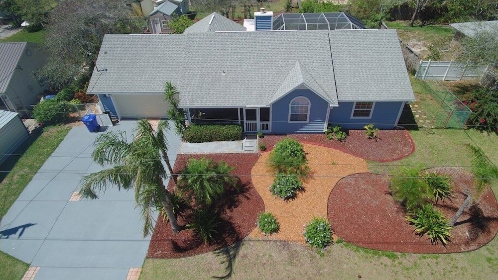 Beach Blossum 3 Bedroom Home