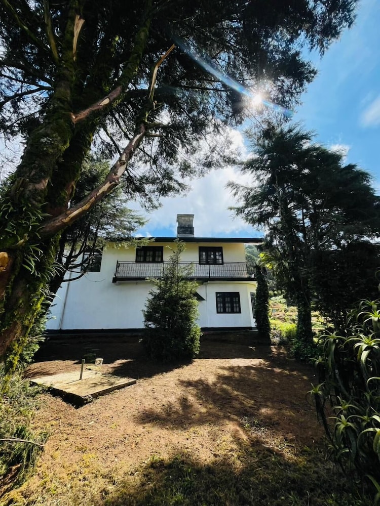 The Crowns Lodge