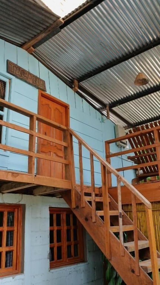 Ati Hostel & Beach Club