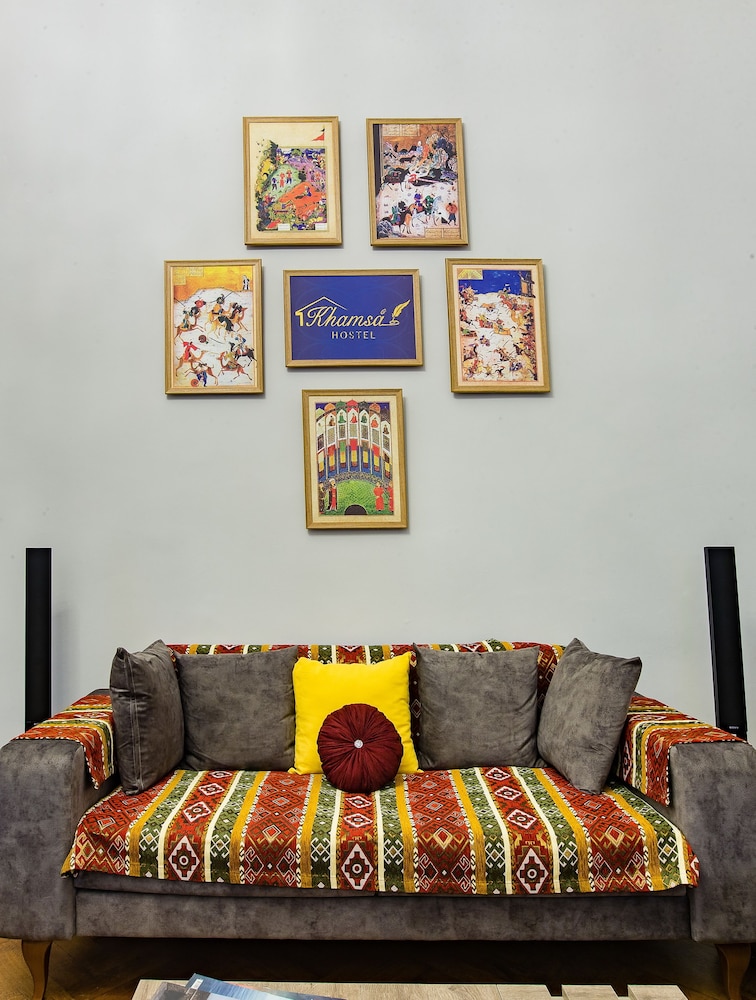 Khamsa Hostel