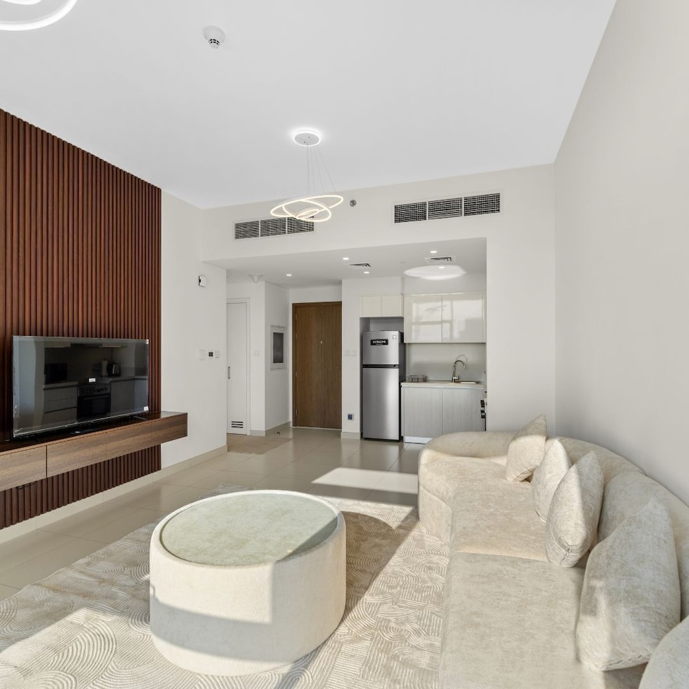 1BHK Monthly Retreat at Park Point C