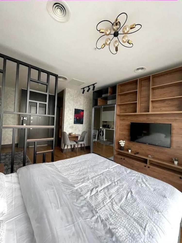 Brand-new Luxurious Studio Near Mall of Istanbul