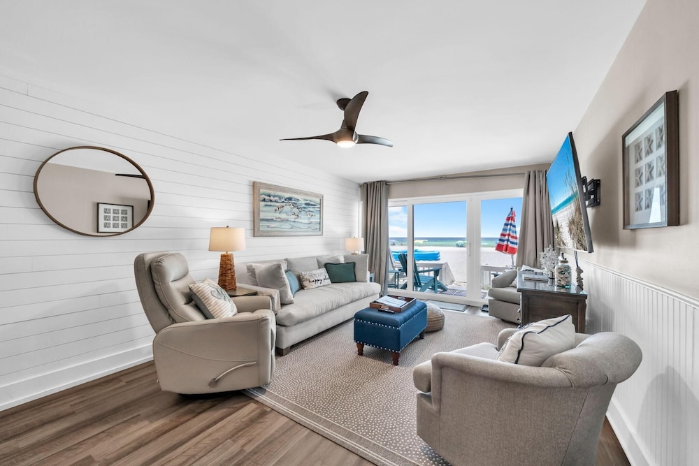 Pirate Cove Villas #111