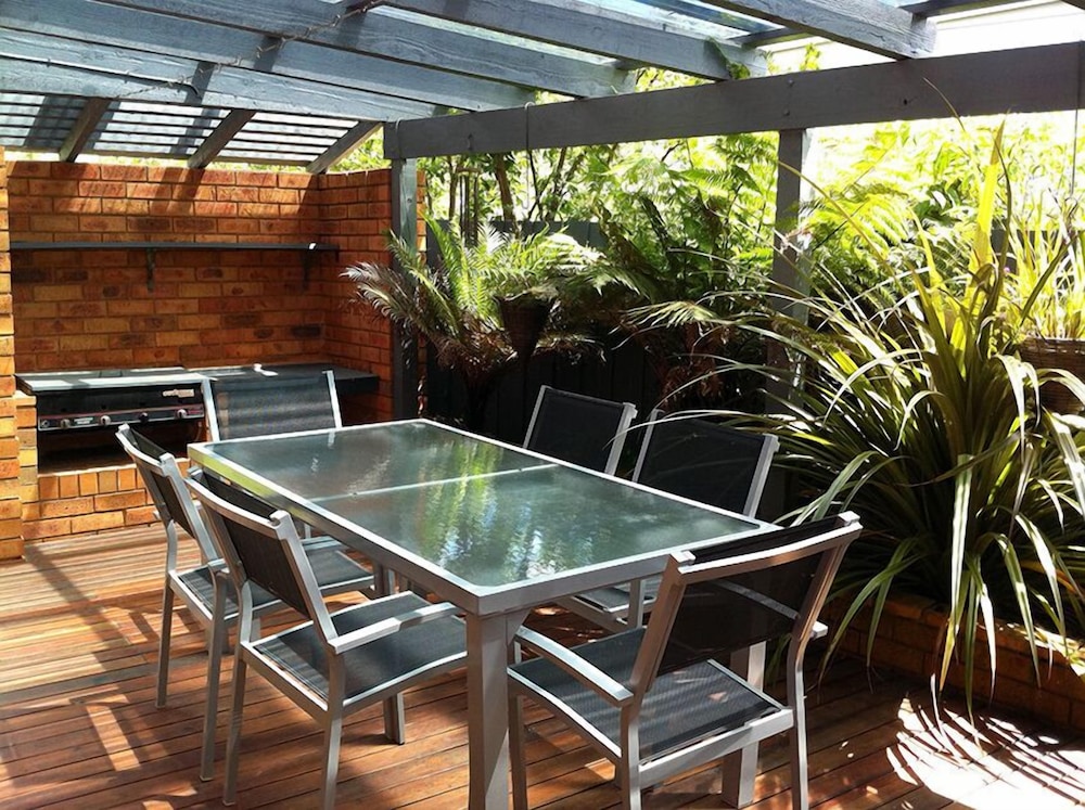 Corinella On The Esplanade Bed & Breakfast