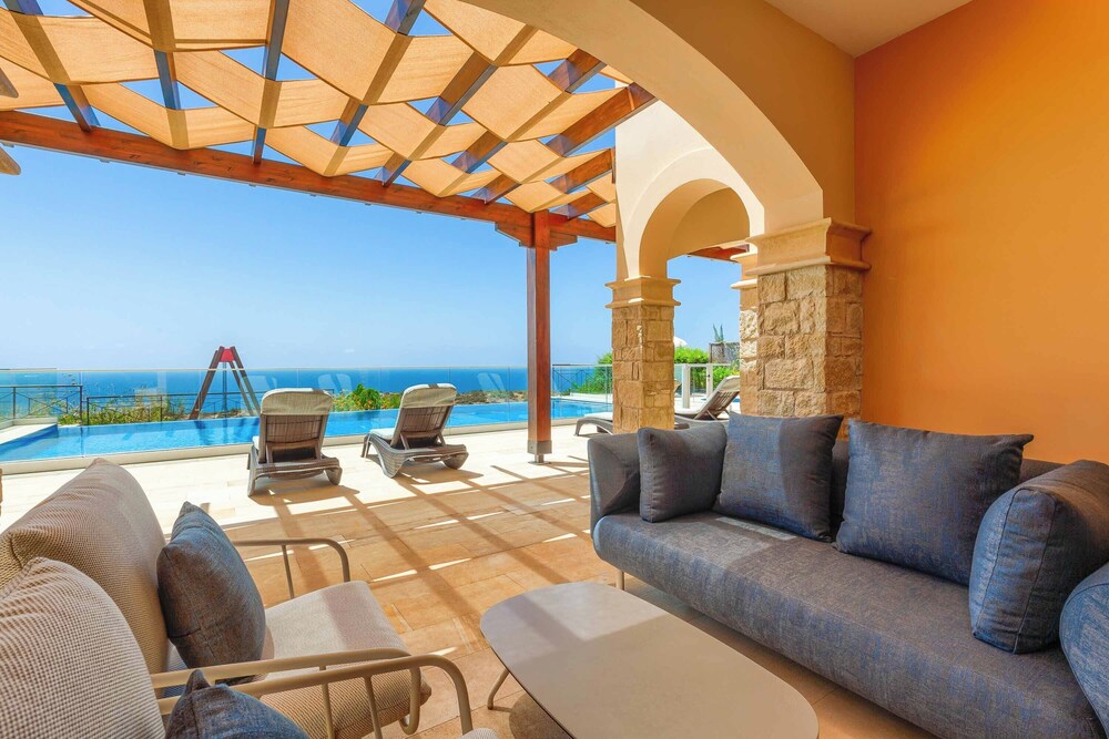 Aphrodite Hills Mythos Collection Villa Av05