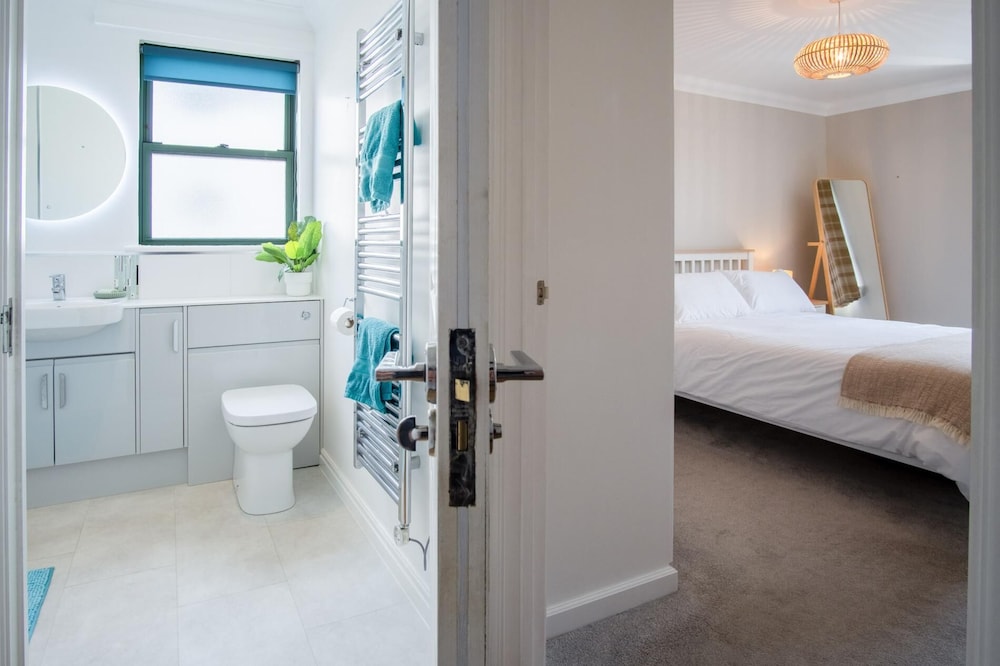 3 St Bride s Bay View - 3 Bedroom - Broad Haven