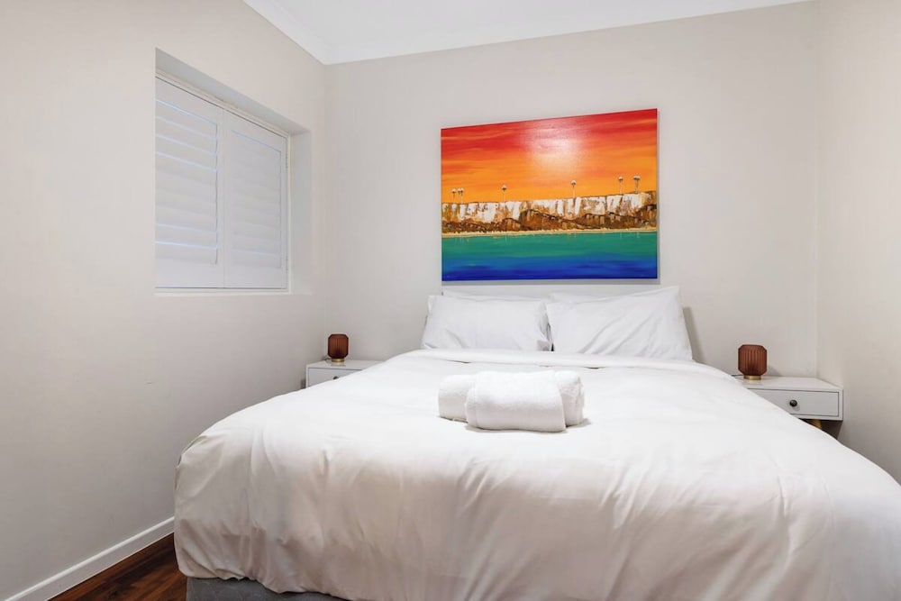 Gorgeous & Family Friendly 4 Bedroom Home