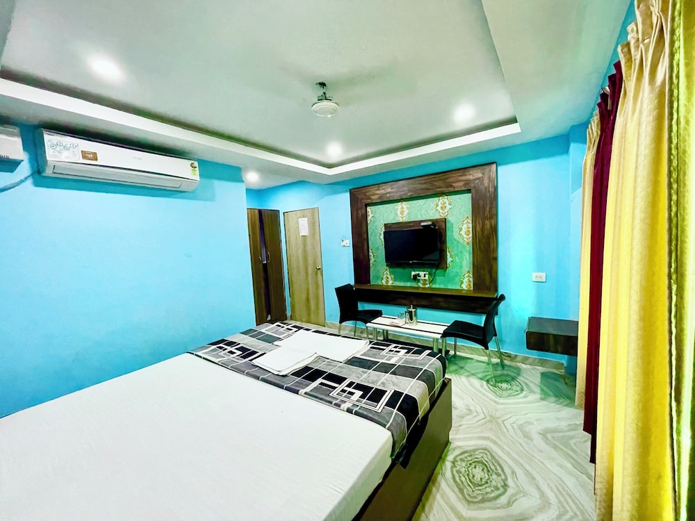 Hotel President Inn -near Temple & Beach