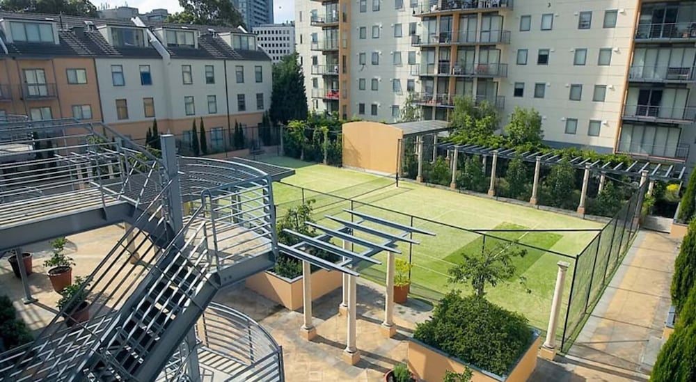Extra Large 2 Bedroom Apartment in Melbournes Southbank