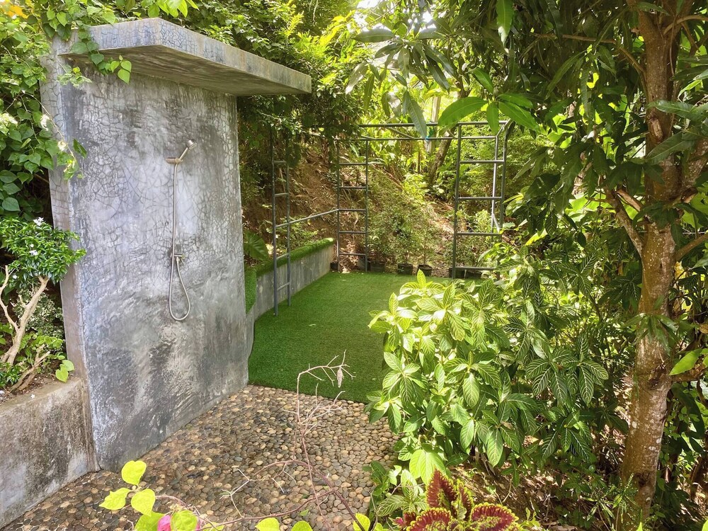 Tropical Viewpoint With Private Pool - Lux Living