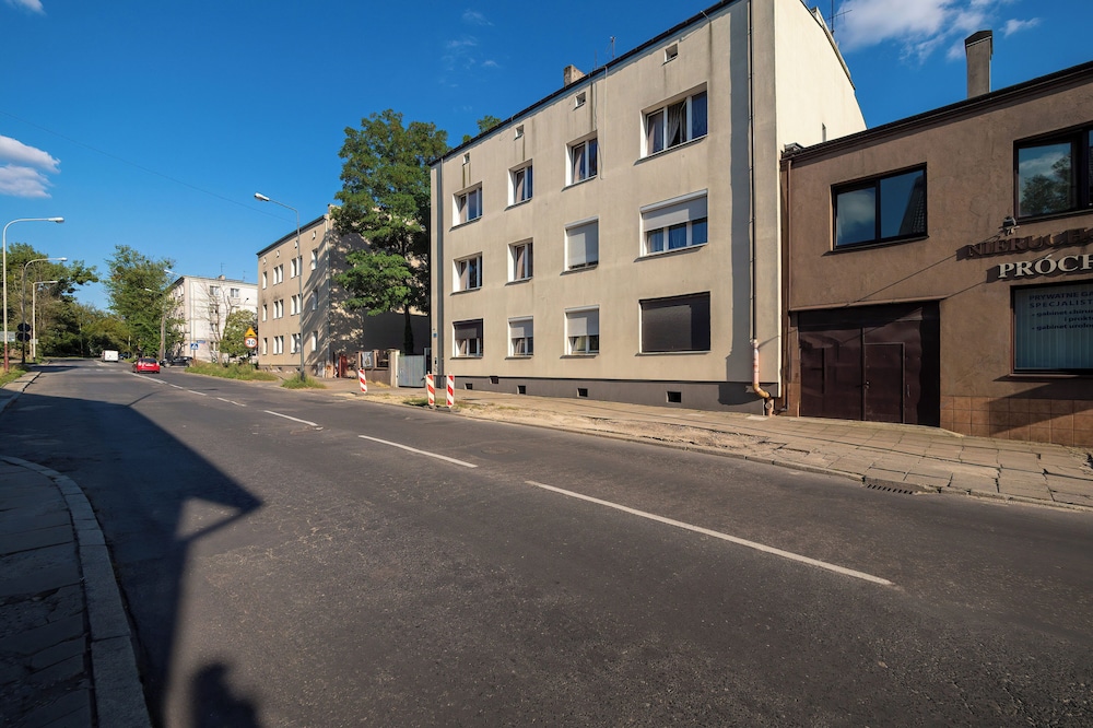 Studio With Bathub in Lodz by Renters