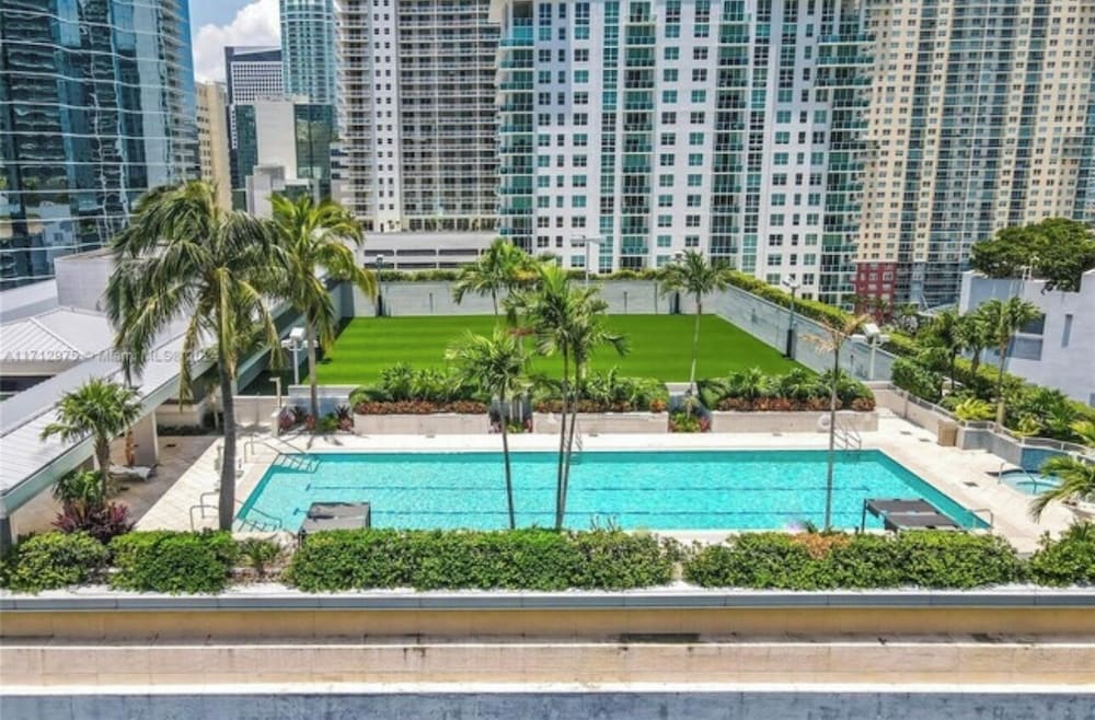 AKA Brickell 32th Free Parking by Palermo Home