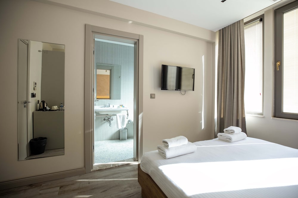 21 Rooms Hotel - Image 32