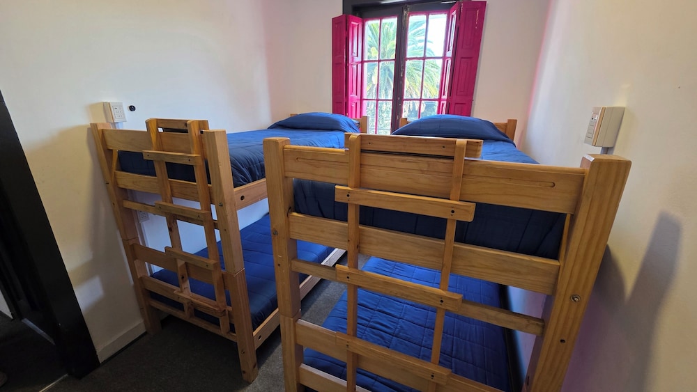 Oceana Suites Chile Hostel