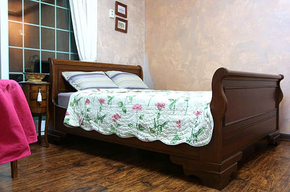 Mari Sea Ever Pension