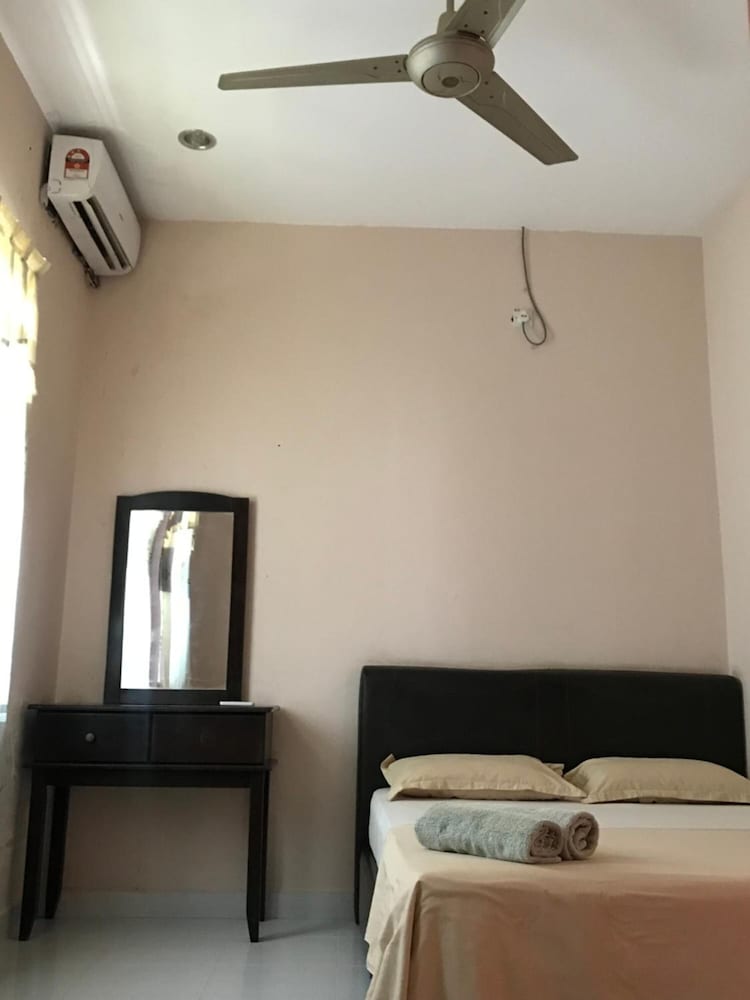 Malinja Homestay photo 5