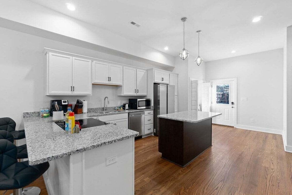 Rebecca's Downtown Luxury Living
