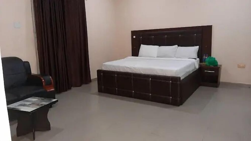 Luna Apartment