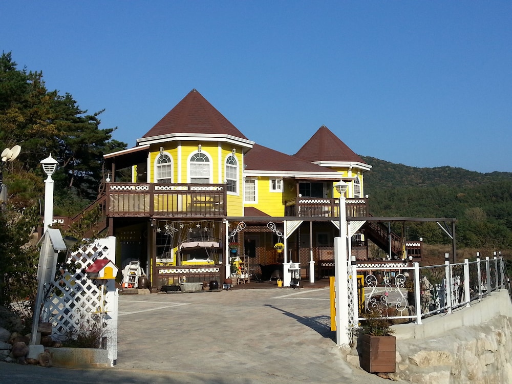 Yellowstar Pension