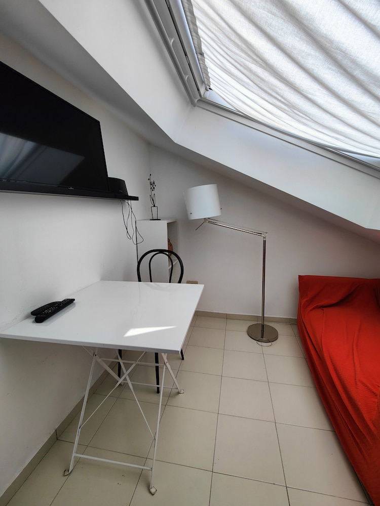 Mercanti Attic Version
