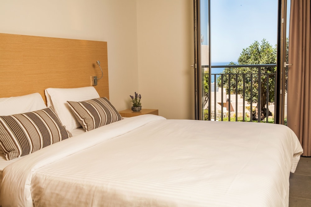 Sundance Apartments and Suites