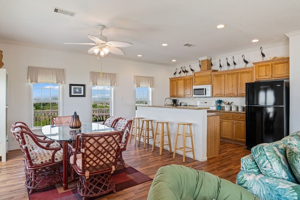 Camelot 2 Bedroom Home