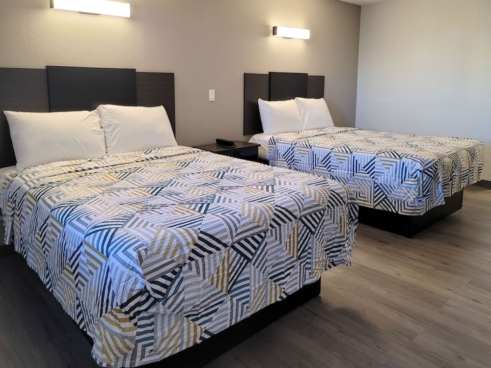 Motel 6 Wichita, KS – South I-35