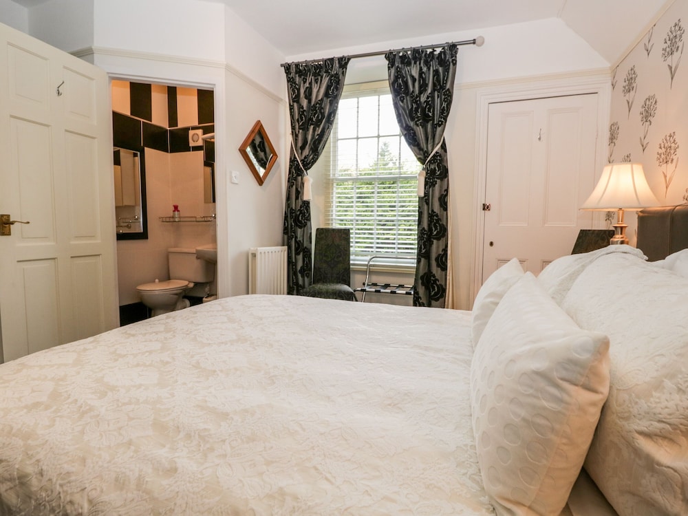 The Bolt Hole view 4