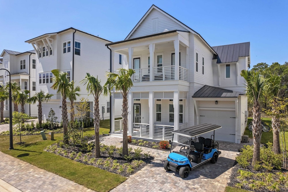 Sleeps 20 2 Homes, 9bdr, Arcade Walk to Blue Mountain Beach Access & Eats