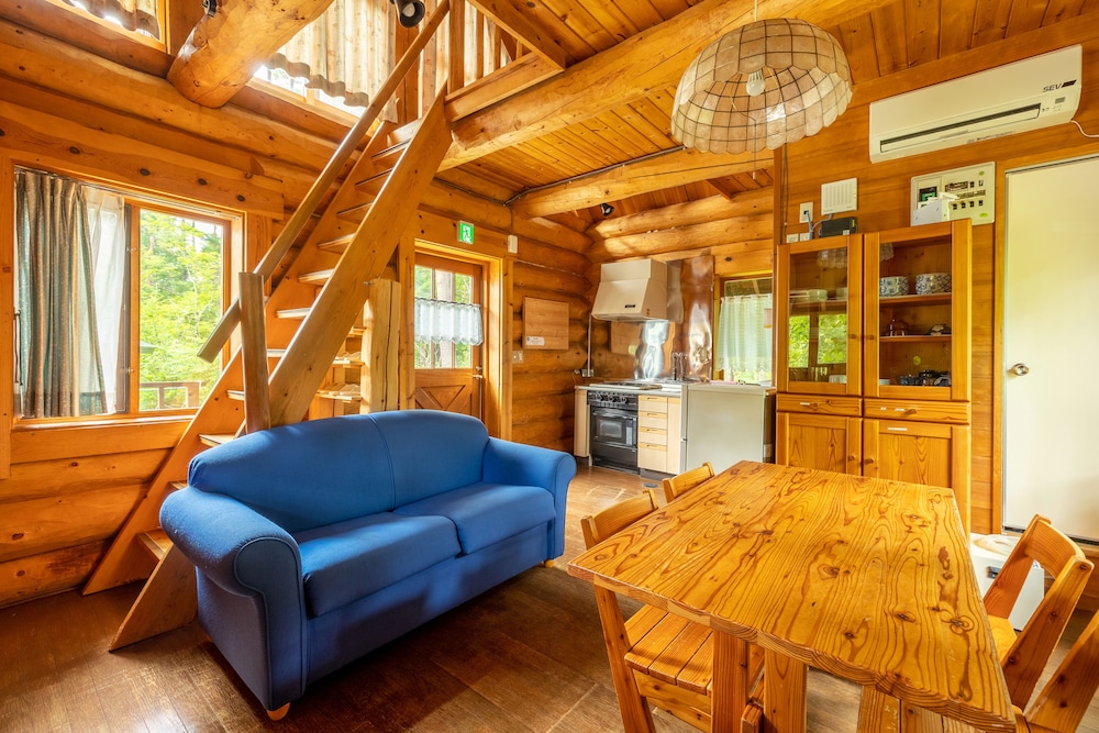Reposer Hakuba