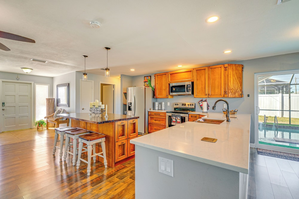 Dock + Patio w/ Canal View: Paradise in Cape Coral