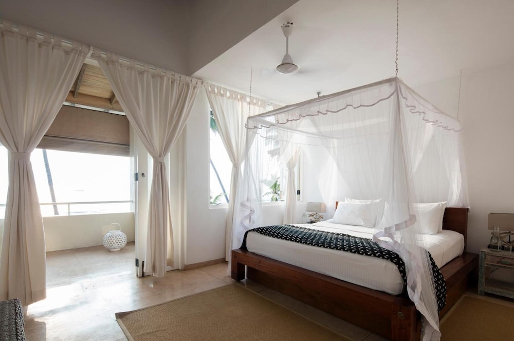 Sri Villas