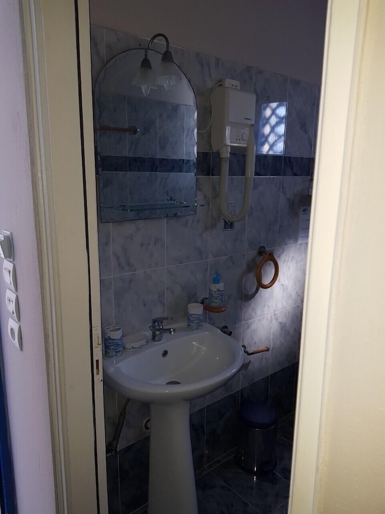 Karabo Hotel
