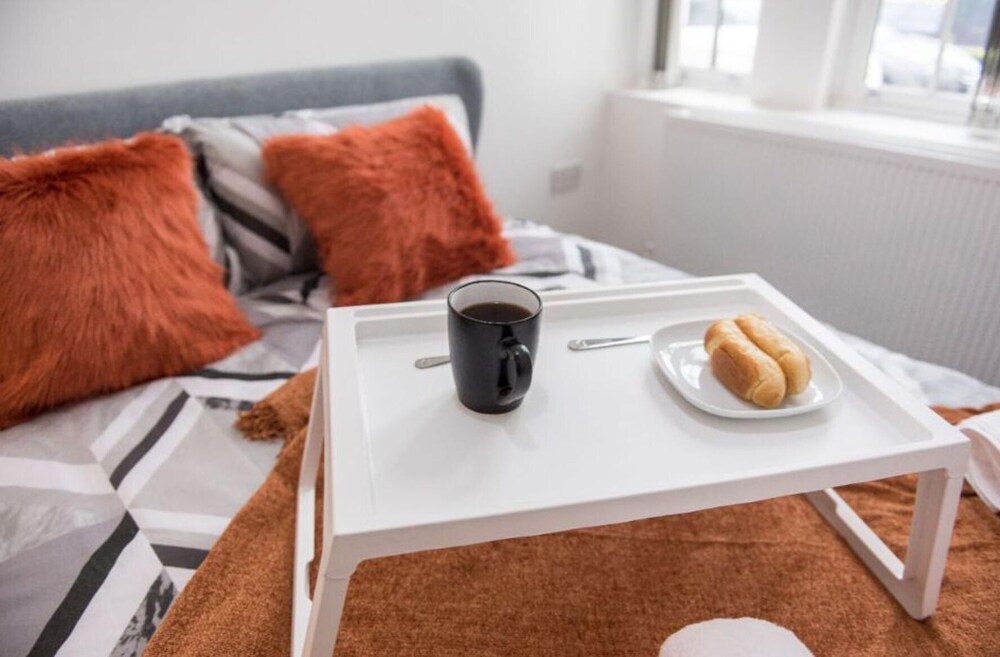 Sublime Stays Pet-friendly Apartment in Derby view 4