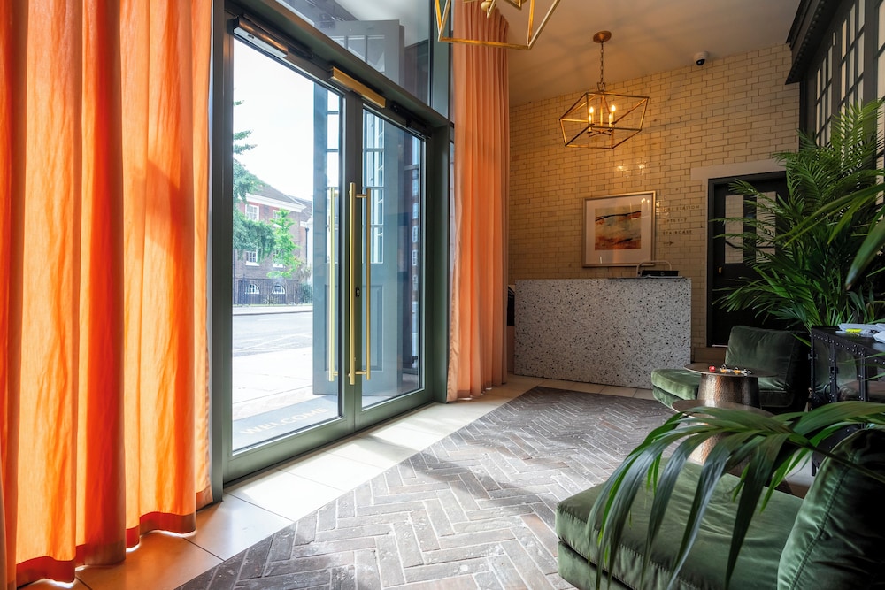 Luxury flats near Big Ben and London Eye