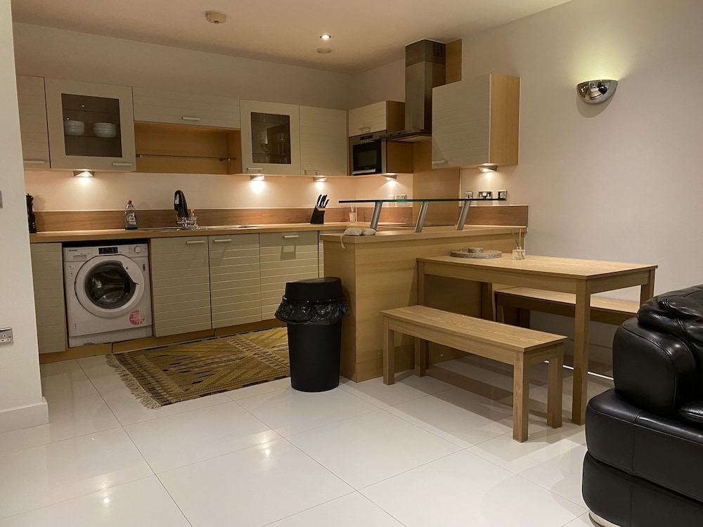 Cosy 3 bed Penthouse in Royal Docks London